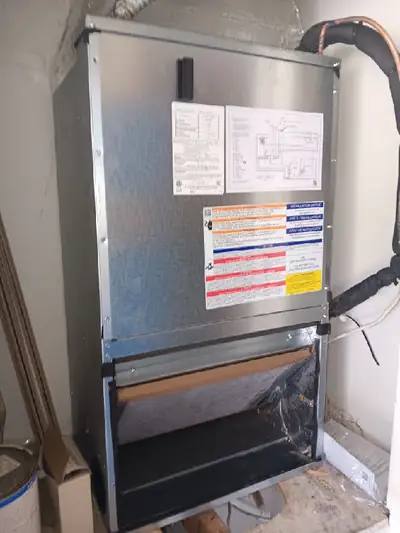 Air handler with wiring diagram label